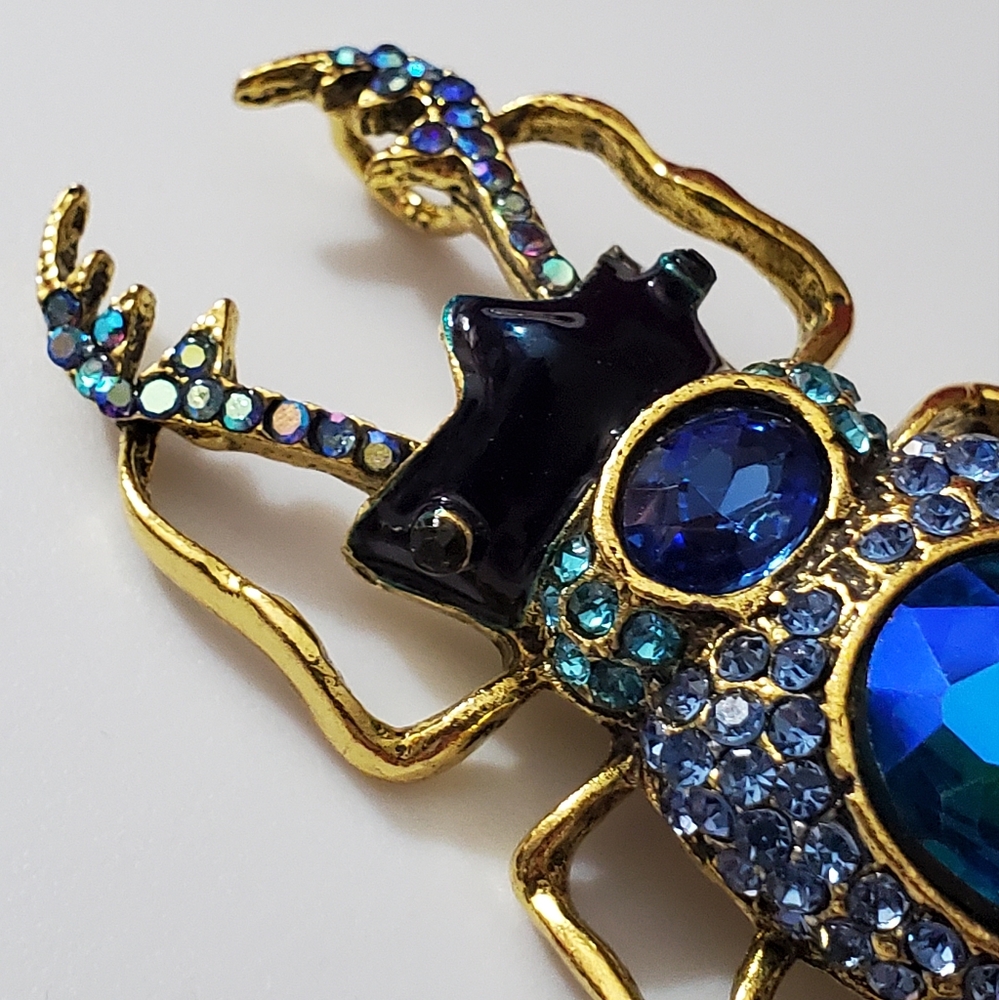 Enamel blue crystal Bug insect beetle gold brooch necklace pendant New Beautiful - Picture 3 of 14